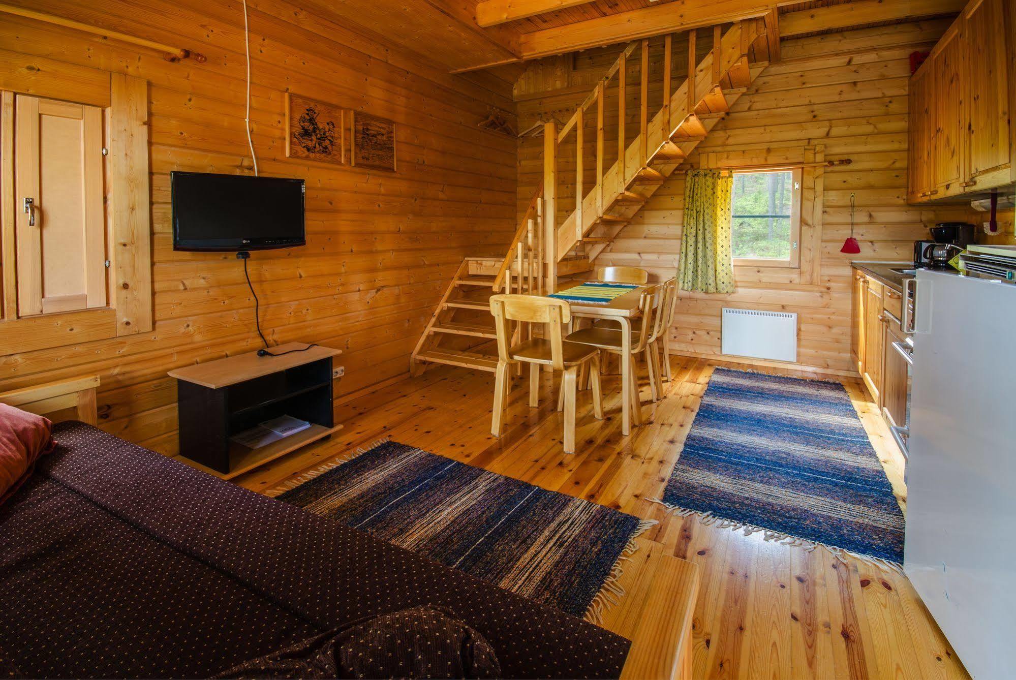 Ahvenlampi Camping Saarijärvi Zewnętrze zdjęcie