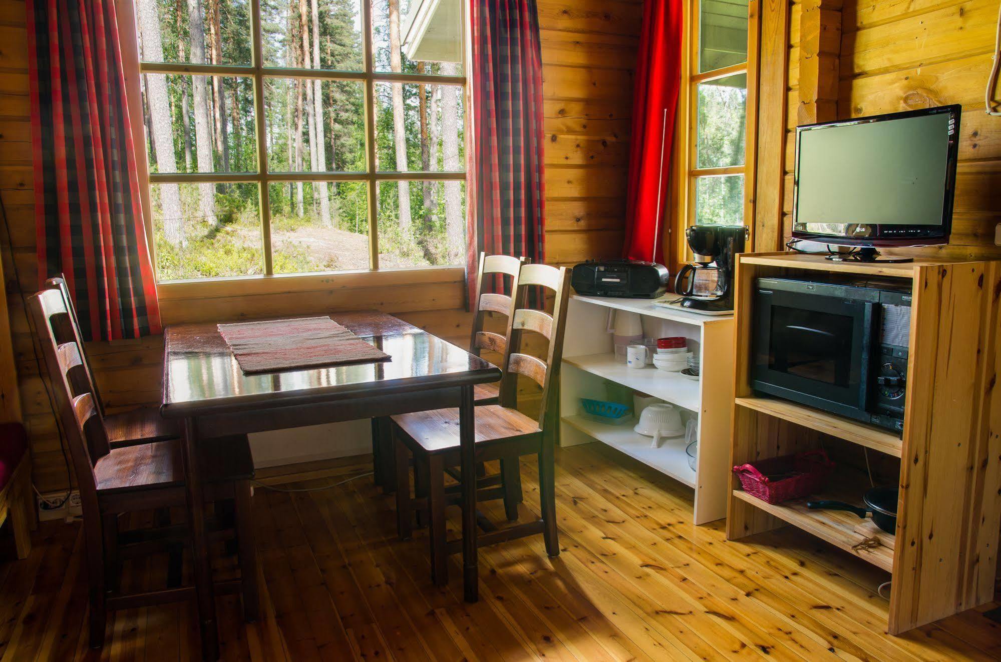 Ahvenlampi Camping Saarijärvi Zewnętrze zdjęcie